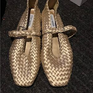 Steve Madden Metallic Gold Woven Flats